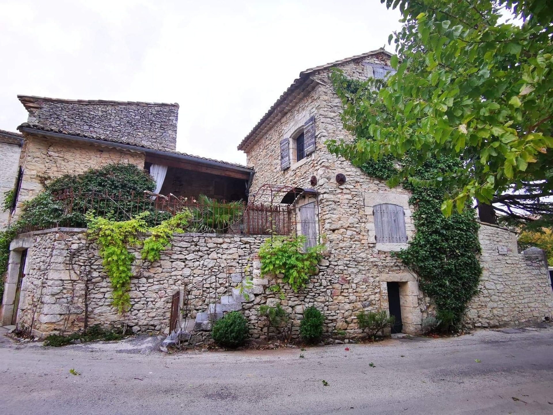 Image 1